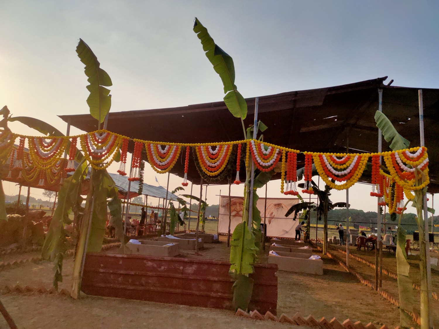 The Saket Mahayagya gathering